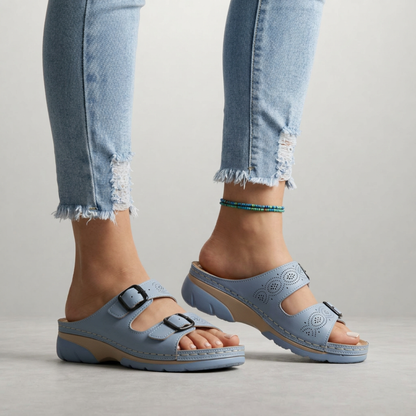Clara – Comfort slide sandals with adjustable support