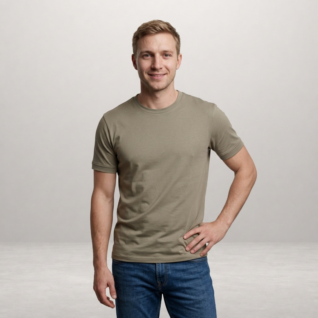 Luca – Essential fitted T-shirt for everyday comfort
