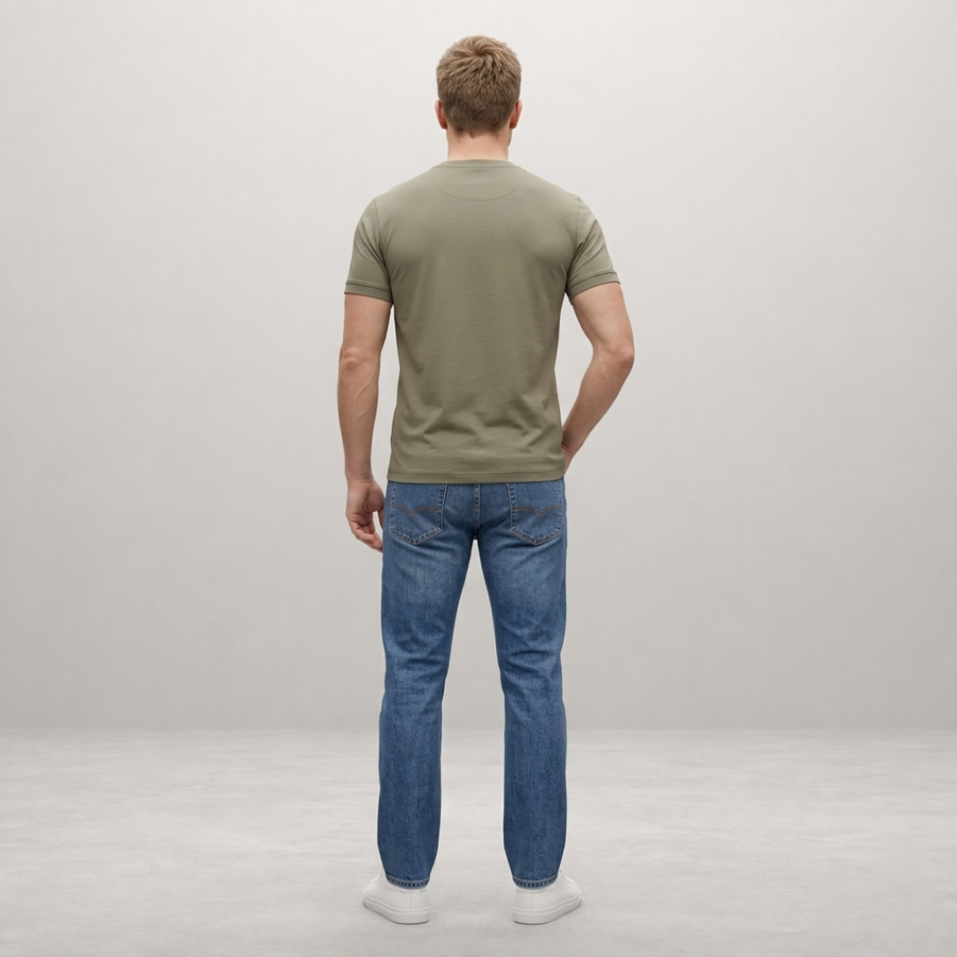 Luca – Essential fitted T-shirt for everyday comfort