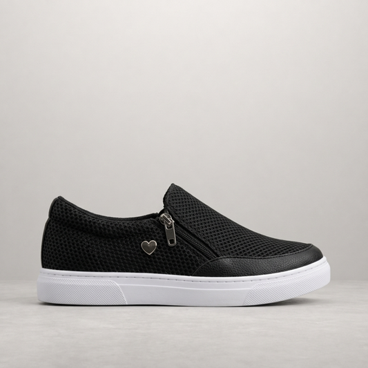 Luna – Lightweight slip on sneakers for all-day comfort