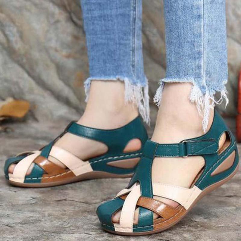 Sandals with Buckle Strap Vintage Detail for Women